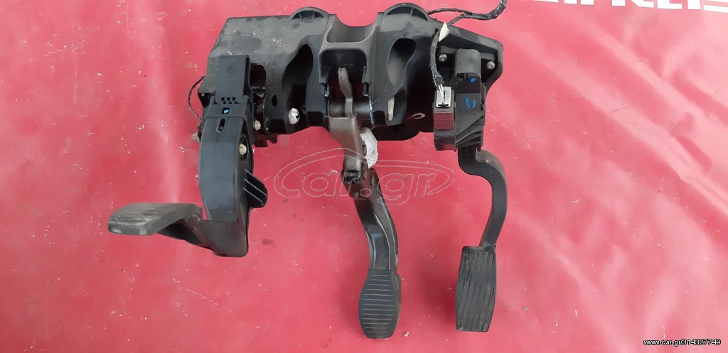 FIAT GRANDE PUNTO 2005-2012 ΠΕΤΑΛΙΕΡΑ ( ΣΥΜΠΛΕΚΤΗ- ΓΚΑΖΙ- ΦΡΕΝΟ) ?