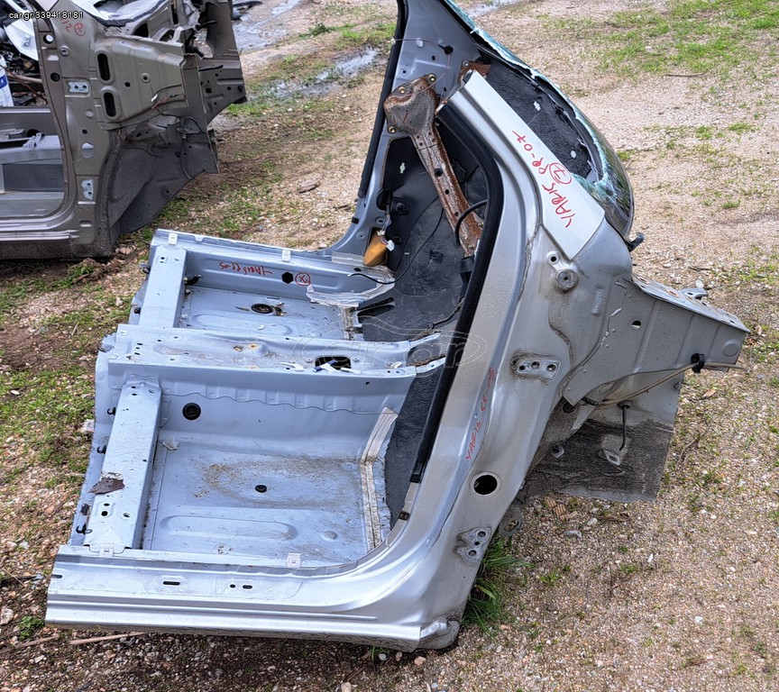 TOYOTA YARIS 1999-2005 ΚΟΛΩΝΑ ΕΜΠΡΟΣ ΑΡΙΣΤΕΡΗ-ΔΕΞΙΑ ΜΕ ΜΑΣΠΙΕ (Η ΔΕΞΙΑ ΕΧΕΙ ΠΟΥΛΗΘΕΙ) A2*