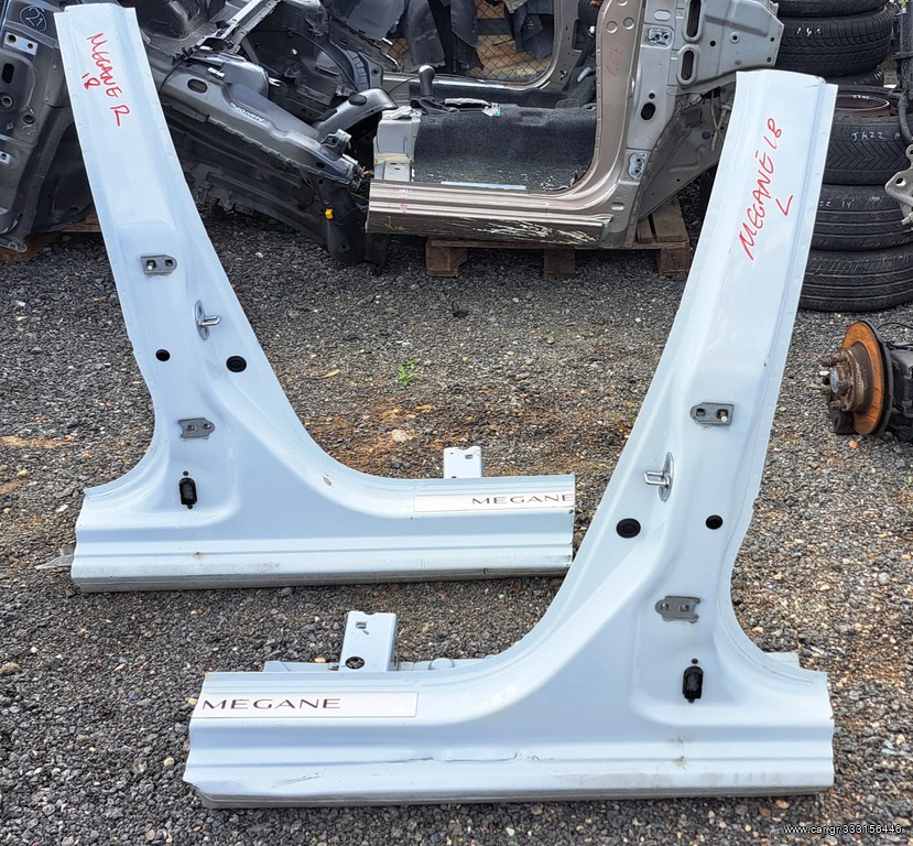 Renault Megane IV 2015-2019 ΚΟΛΩΝΑ ΜΕΣΑΙΑ ΔΕΞΙΑ -ΑΡΙΣΤΕΡΗ (Η ΔΕΞΙΑ ΕΧΕΙ ΠΟΥΛΗΘΕΙ)