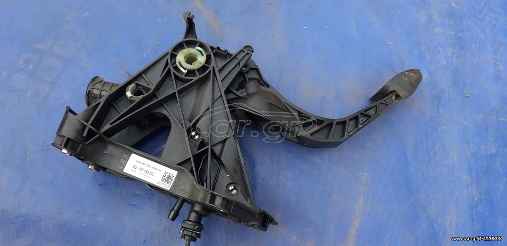VW GOLF -AUDI A3 – SEAT LEON – SKODA OCTAVIA 2013-2019 ΠΕΤΑΛΙ ΣΥΜΠΛΕΚΤΗ (5Q1721059CQ) ΠΕΤΑΛΙ ΦΡΕΝΟΥ & ΓΚΑΖΙΟΥ (5Q1721058AM)( ΤΟ ΠΕΤΑΛΙ ΣΥΜΠΛΕΚΤΗ ΕΧΕΙ ΠΟΥΛΗΘΕΙ )