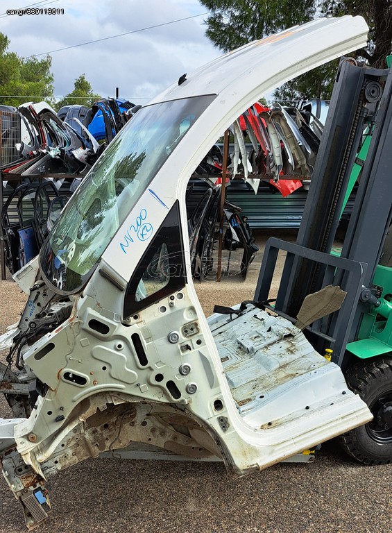 NISSAN NV200 2011-2019 ΚΟΛΩΝΑ ΕΜΠΡΟΣ ΑΡΙΣΤΕΡΗ-ΔΕΞΙΑ ΜΕ ΜΑΣΠΙΕ (Η ΔΕΞΙΑ ΕΧΕΙ ΠΟΥΛΗΘΕΙ) Α2*
