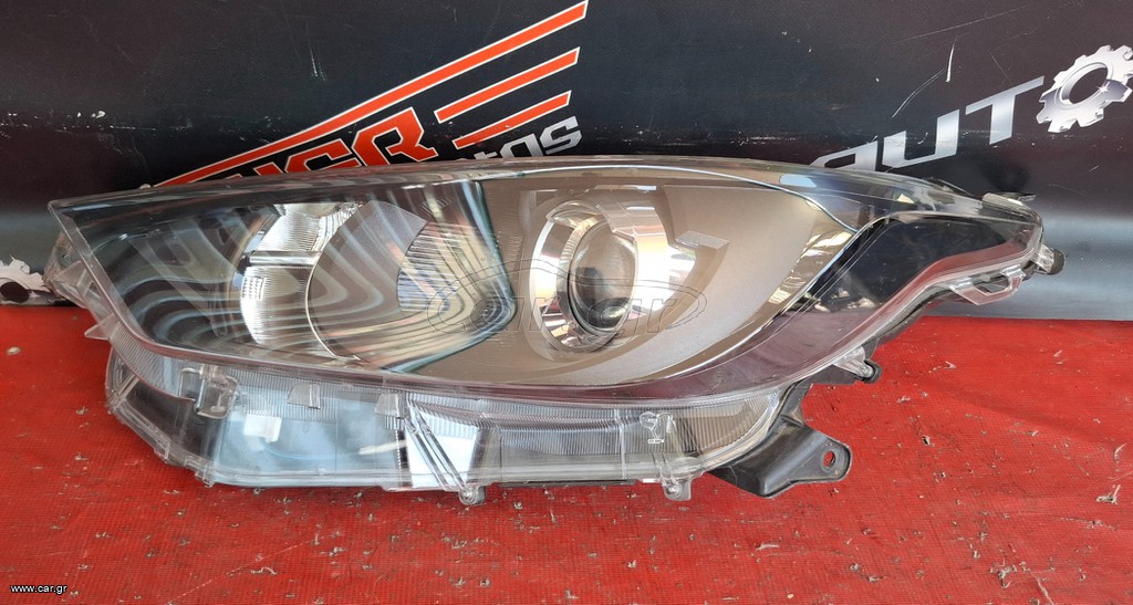 TOYOTA YARIS 2020-2024 ΦΑΝΑΡΙ ΕΜΠΡΟΣ ΑΡΙΣΤΕΡΟ ΜΕ ΦΩΣ ΗΜΕΡΑΣ LED A2*